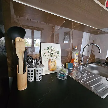 Citycenter Chic Apartment
